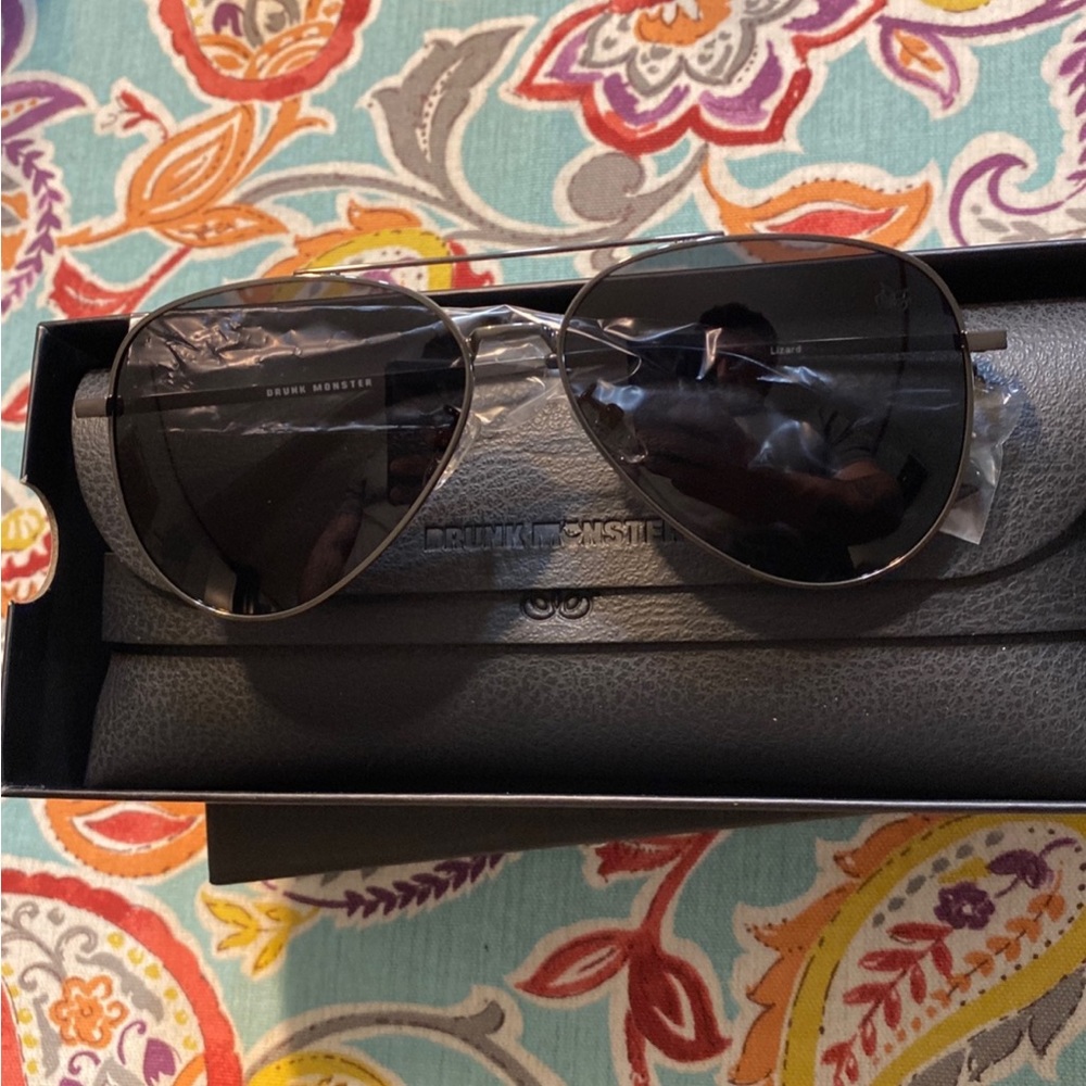 🕶️ Sunglasses Drunk Monster 🕶️